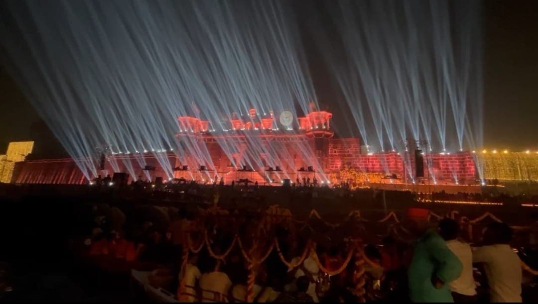 Dev Diwali Boat Booking 2025 in Varanasi: Ganga Aarti & Best Ghats Experience